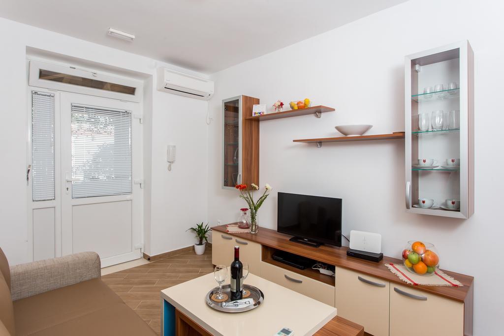 Apartments Gravosa- Free Parking Дубровник Екстер'єр фото